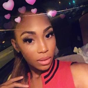 Meet your Posher, Yolanda